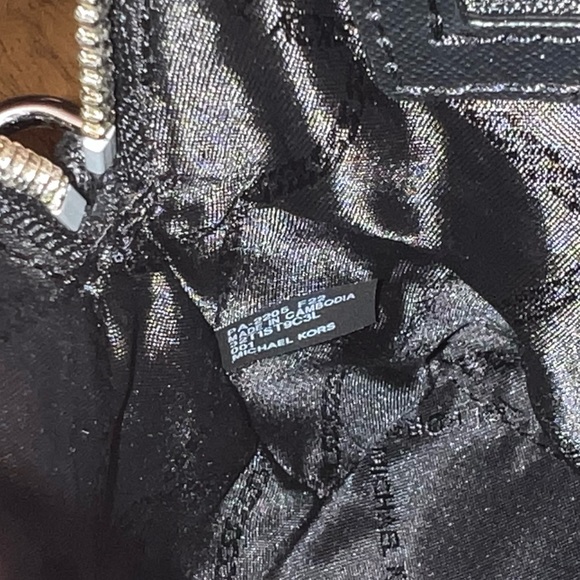 Large Saffiano Leather Dome Crossbody Bag - Picture 9 of 10